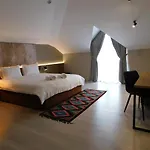 Mik Hotel